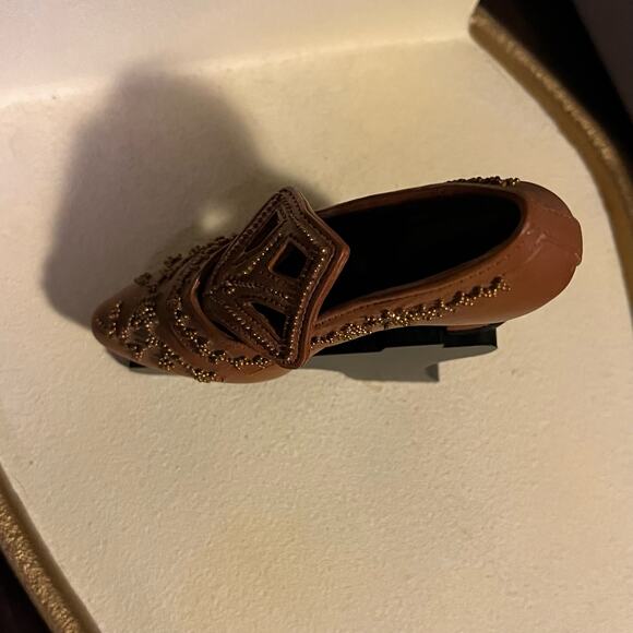 Just the Right Shoe Courtly Riches - Picture 9 of 13